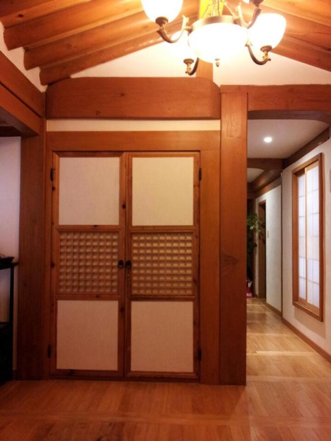 Han Hanok Guesthouse โซล ภายนอก รูปภาพ