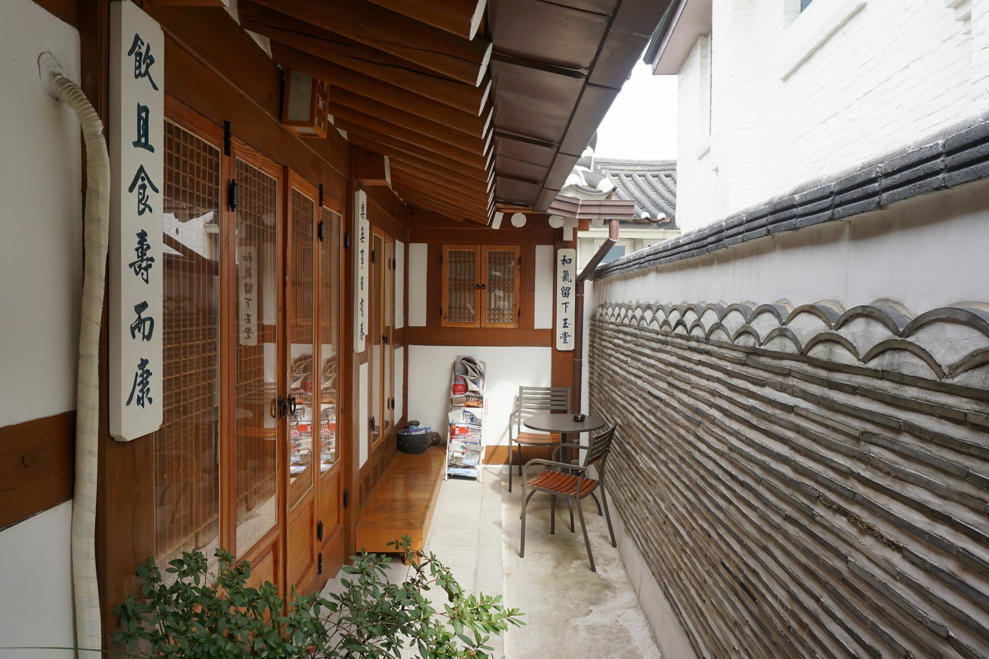 Han Hanok Guesthouse โซล ภายนอก รูปภาพ