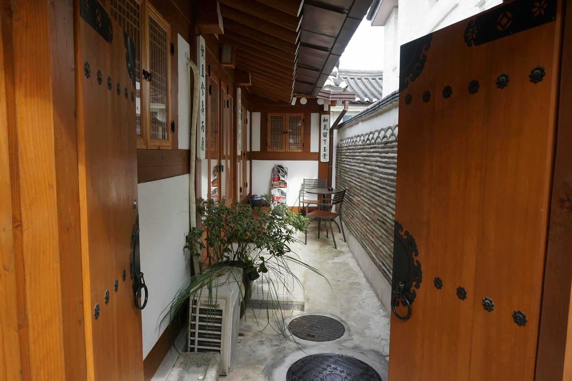 Han Hanok Guesthouse โซล ภายนอก รูปภาพ