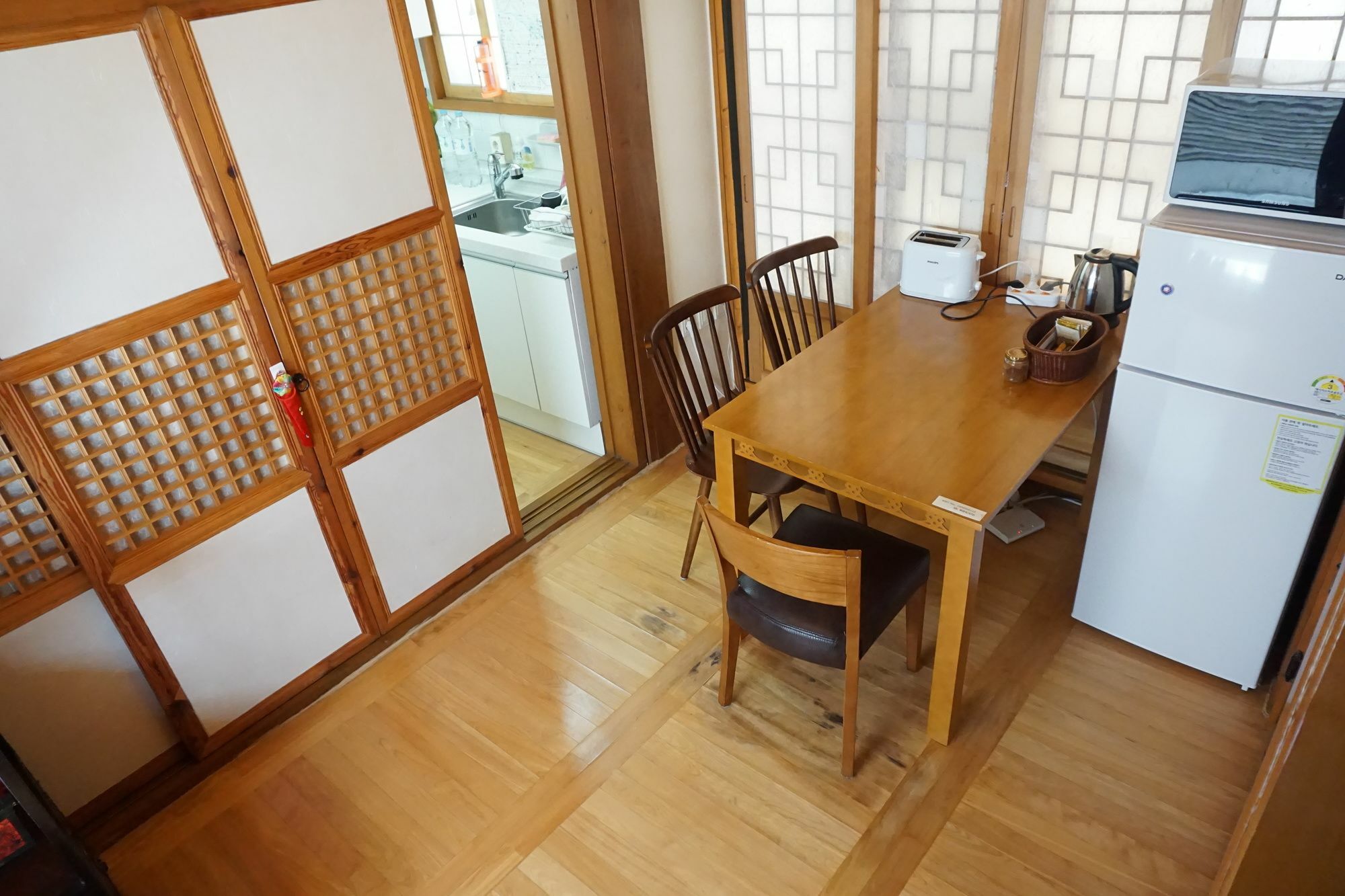 Han Hanok Guesthouse โซล ภายนอก รูปภาพ