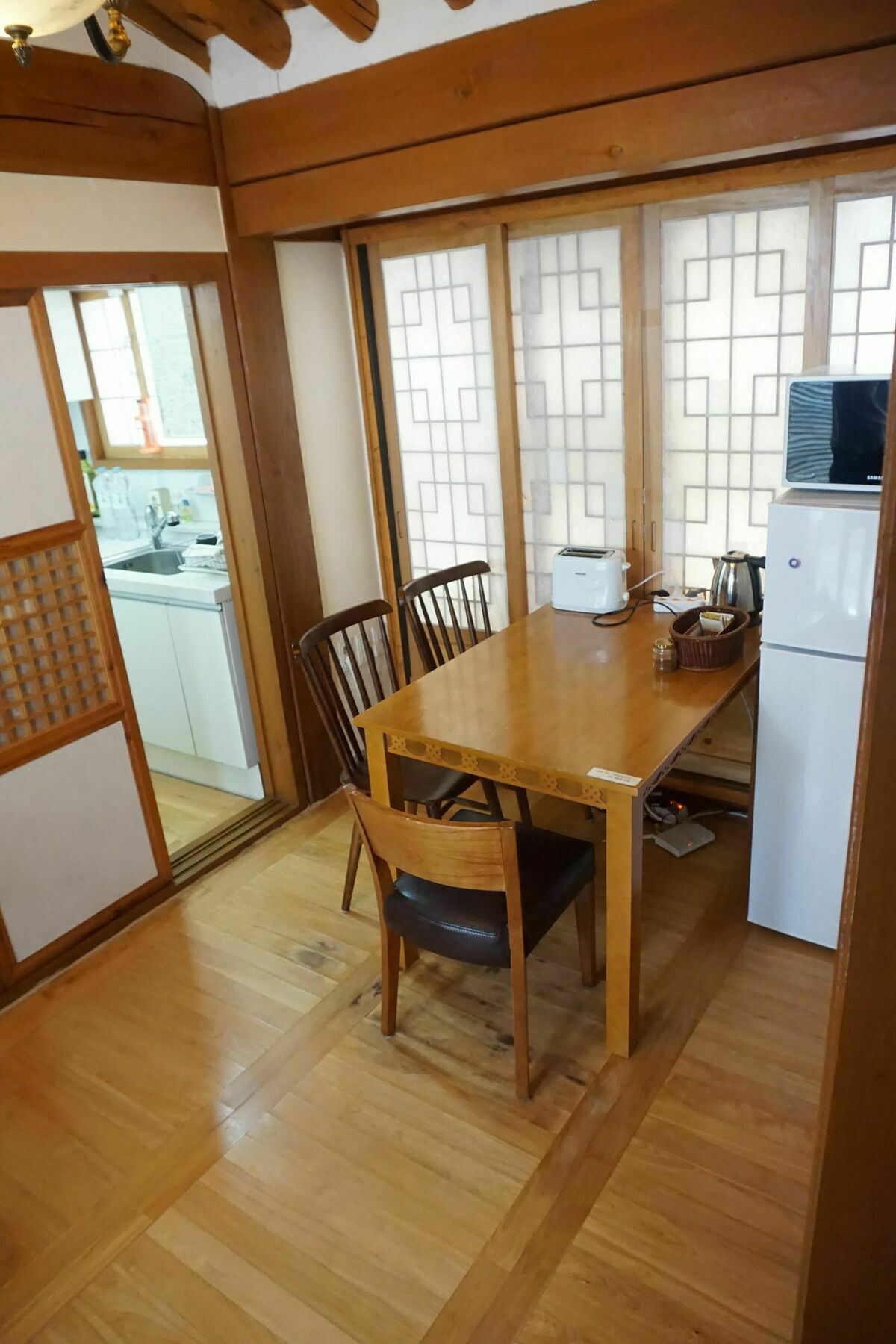 Han Hanok Guesthouse โซล ภายนอก รูปภาพ