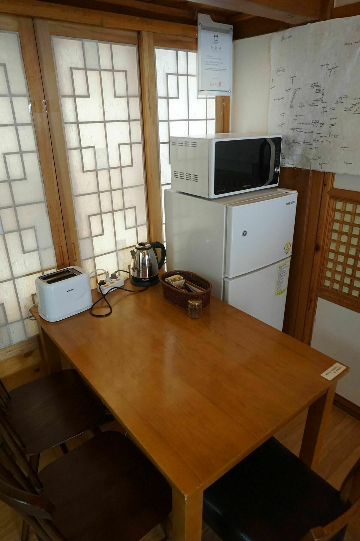 Han Hanok Guesthouse โซล ภายนอก รูปภาพ